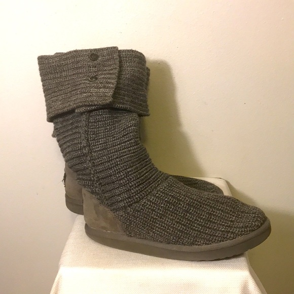 UGG boots - Picture 3 of 10